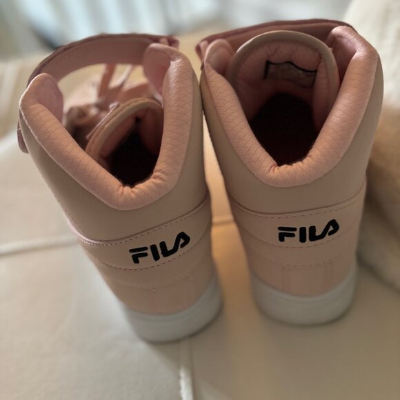 FILA's women's chic light pink high-ankle sneakers - Picture 6 of 6
